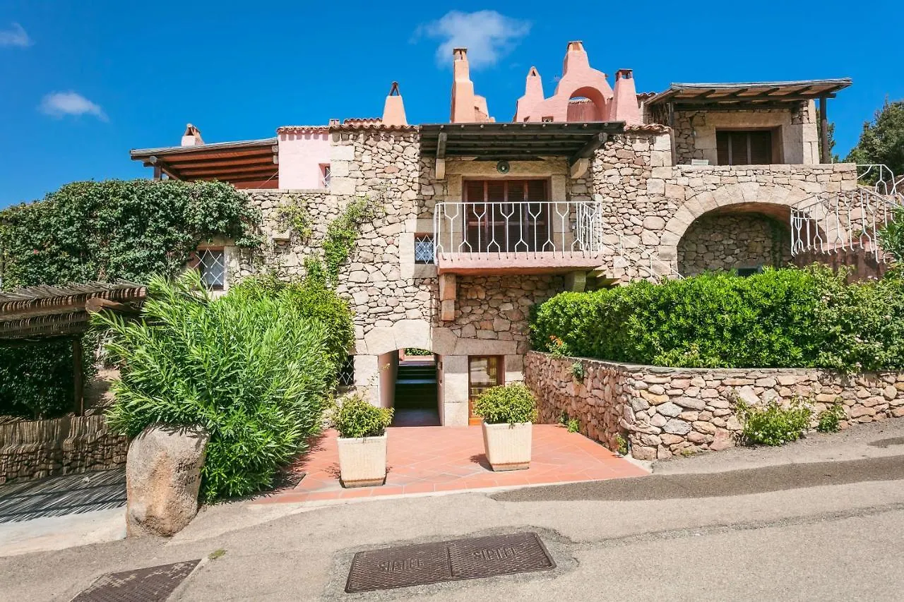 Semesterbostad Casa Porto Sole A Mucchi Bianchi Villa Arzachena Italien